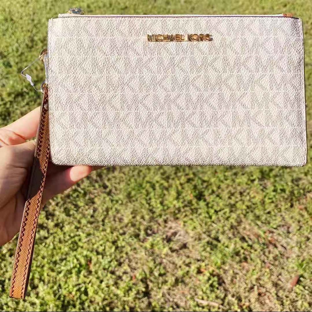 Michael Kors Jet Set Double Zip Wristlet Phone Wallet Vanilla MK
